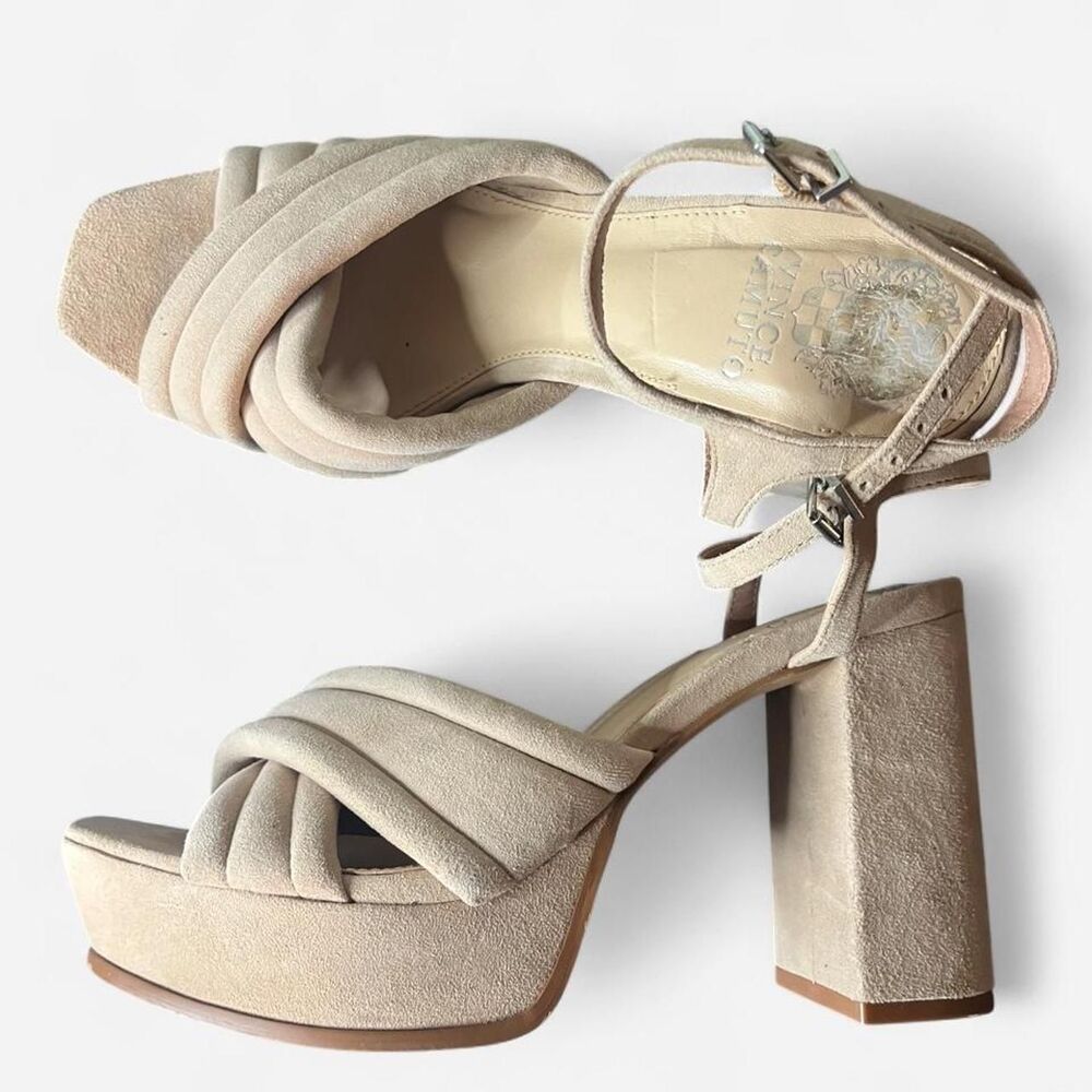 Vince-camuto Women's Tan and Cream Courts